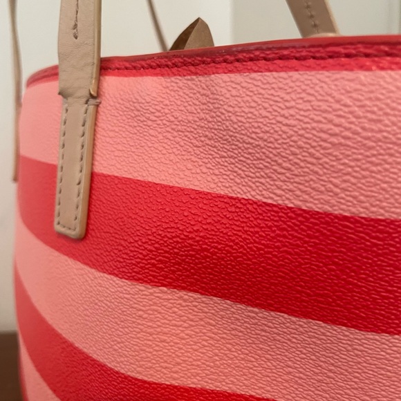 Kate spade hawthorn lane handbag - GUC - Picture 15 of 16